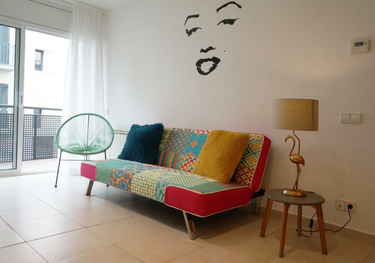 Matilda Home On The Beach Ситжес Екстериор снимка